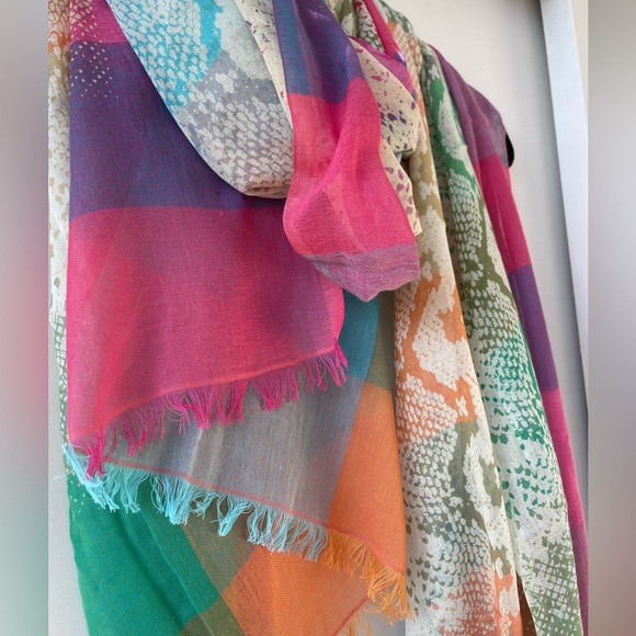 TILO Scarves Snake Print cotton cutie! Made in India. Never worn. Perfect 🎁 - Picture 10 of 12